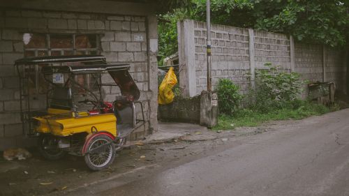 house wall tricycle