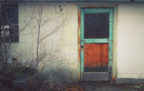 house door rust
