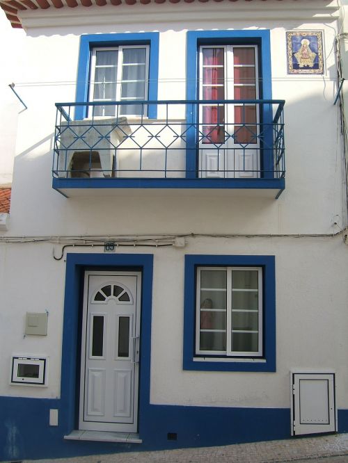 house white blue