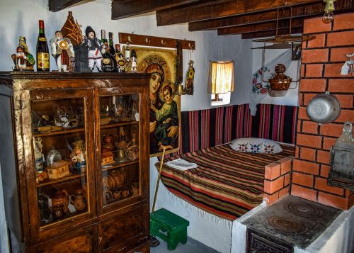 house moldavian room