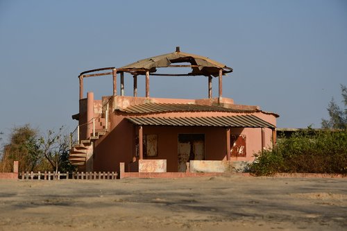 house  abandoned  old