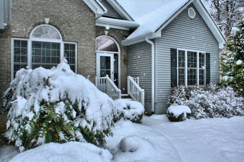 house snowfall winter