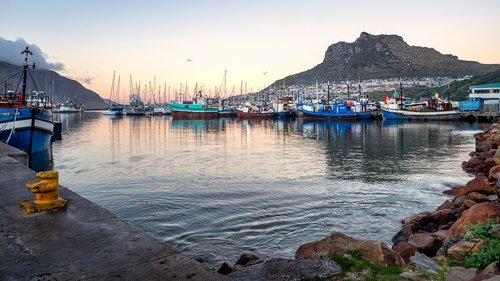 hout bay harbour  boats  sea