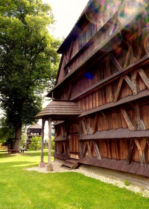 hronsek slovakia wooden church