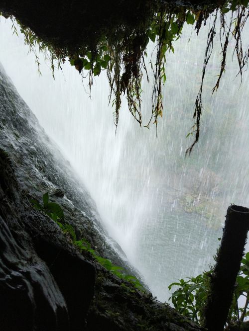 huangguoshu waterfall cave guizhou