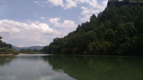 huguangshanse the scenery green water castle peak