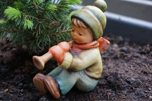 hummel figure  child  ceramic