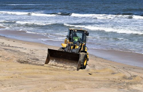 hurricane matthew tractor beach clearing