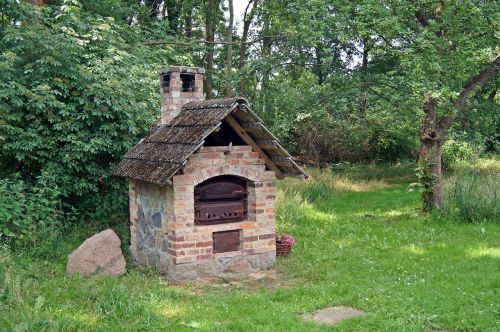 hut stone oven bake