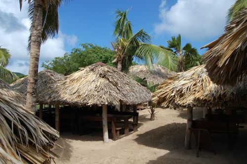 hut caribbean thatched