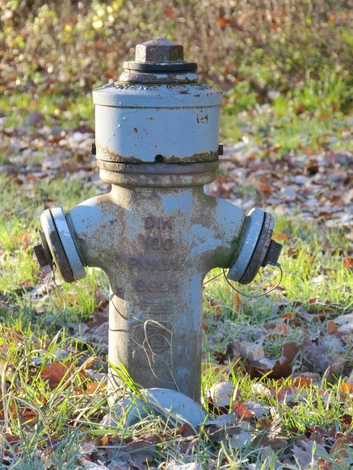 hydrant water metal