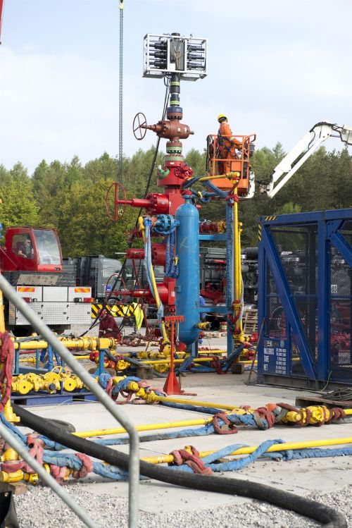 hydraulic fracturing shale gas drilling rig