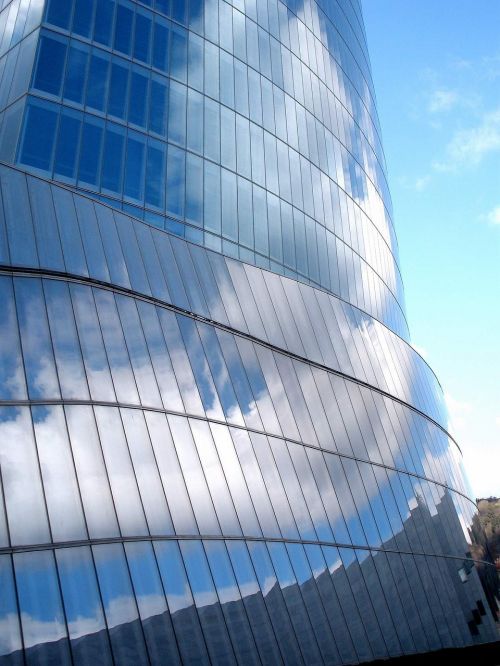 iberdrola tower bilbao skyscraper