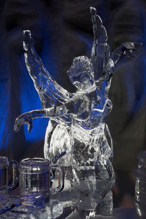 ice sculpture elf