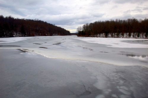 ice lake frozen