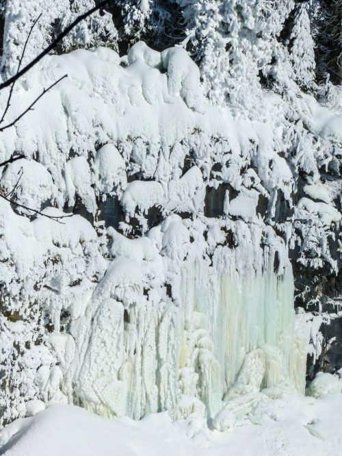 ice waterfall frozen