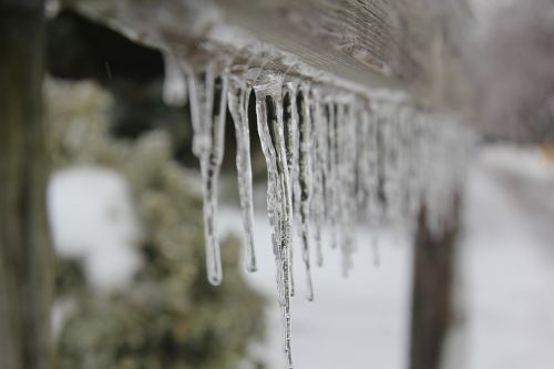 ice storm icicles