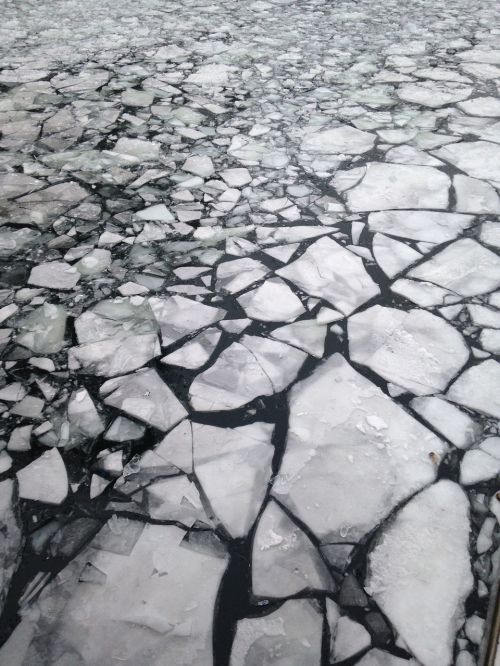 ice river frozen