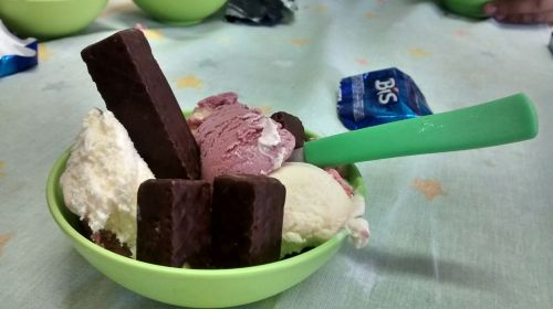 ice cream dessert bis