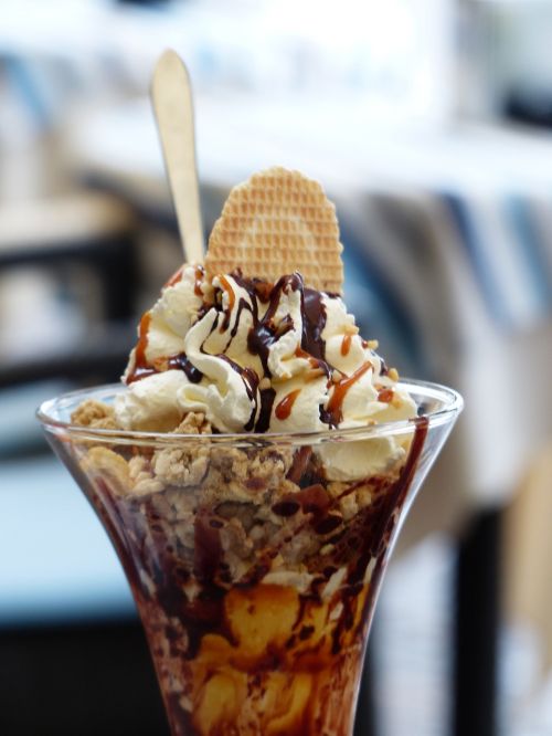 ice cream sundae ice dessert
