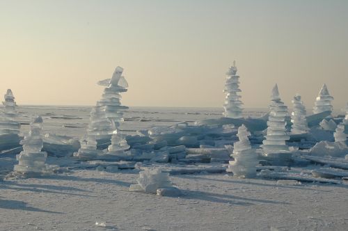 ice floes lake winter