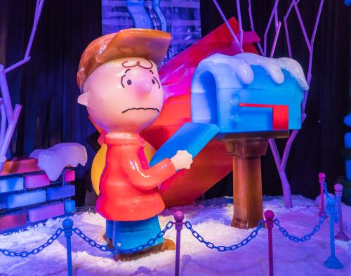 ice sculpture charlie brown mail box