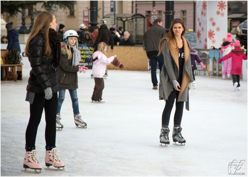 ice skating ice-skating skating
