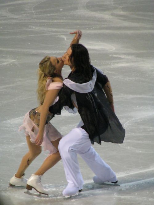 ice skating dancing competition