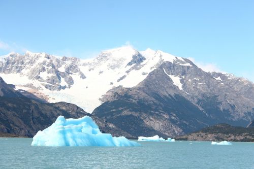 iceberg argentina mountain