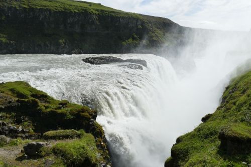 iceland gullfoss waterfall