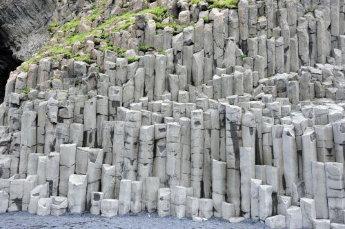 iceland vik stone column