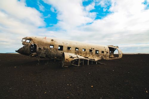 iceland airplane crash site