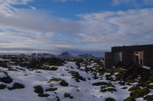 iceland blue lagoon outlying pools