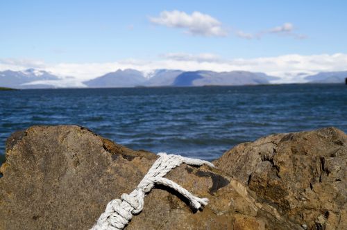 iceland sea rock