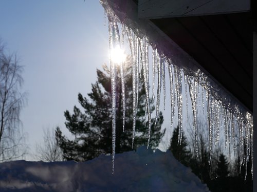 icicles  solar  winter