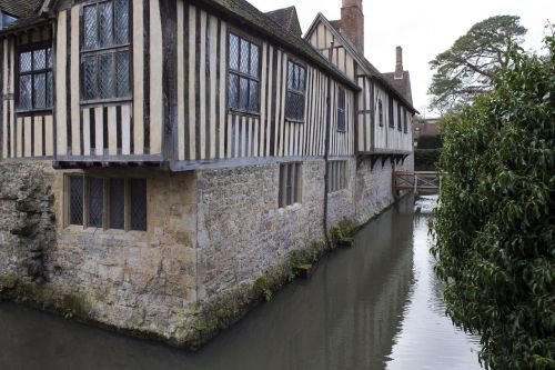 ightham mote medieval moated house