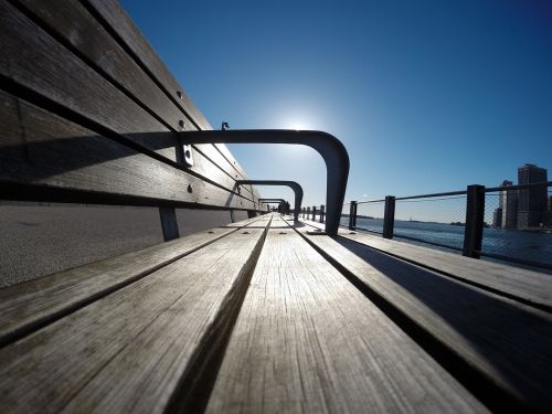 bench sun infinite
