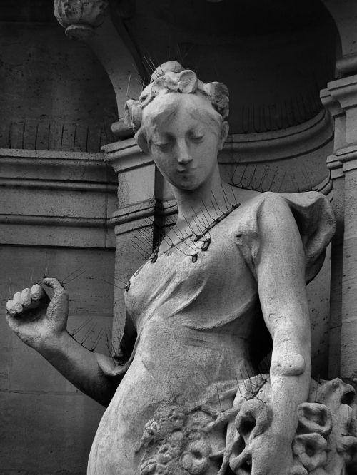 image woman statue
