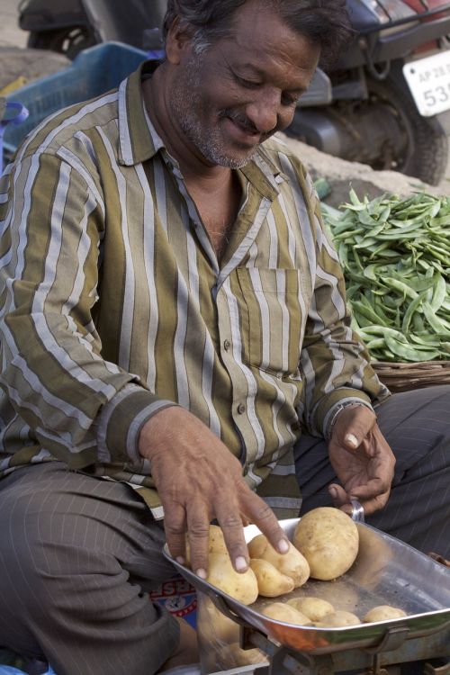 india street market vendor