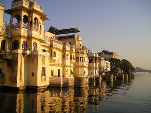 india temple water