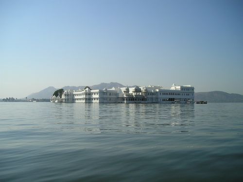 india temple water