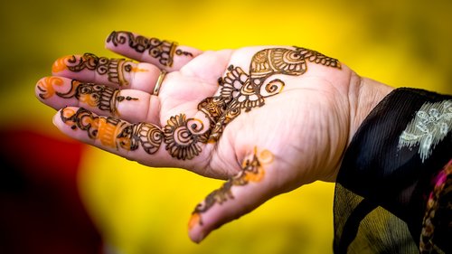 indian wedding  henna tattoo  mehndi