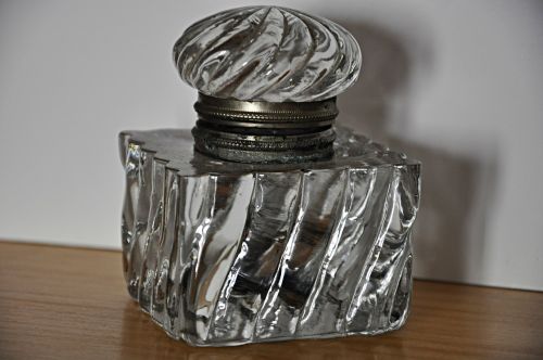 ink bottle container