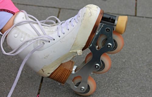 inliner skating inline skating