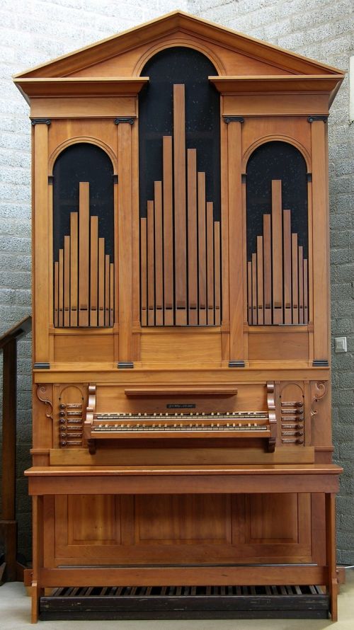 instrument organ pipe organ