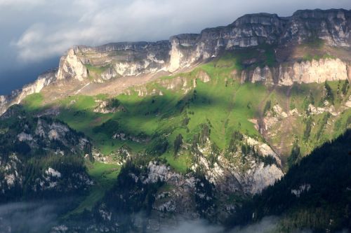 interlaken alpine mountains