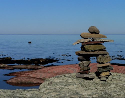 inukshuk stones roche