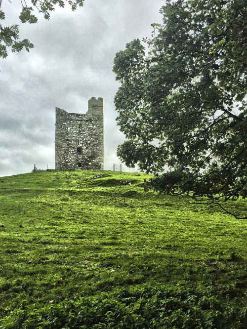 ireland green ruin