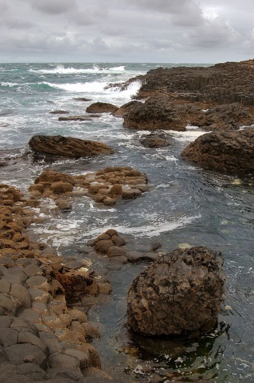 ireland cliffs of the giants sea