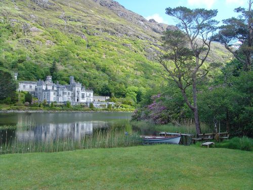 ireland castle building